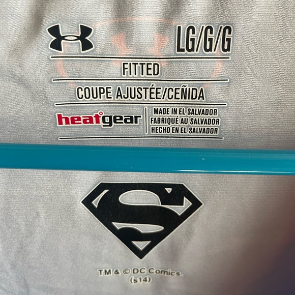 UnderArmour DC comics lightweight Superman tshirt. - Picture 3 of 4